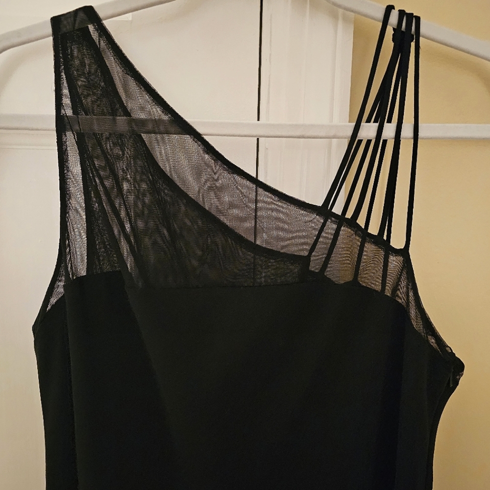 JONES WEAR Modern Black dress with sheer detail, size 16